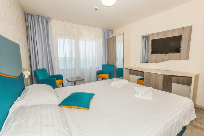 Imagen general del Hotel Riviera, MAMAIA. Foto 14