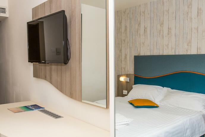 Imagen general del Hotel Riviera, MAMAIA. Foto 16