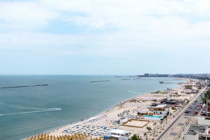 Imagen general del Hotel Riviera, MAMAIA. Foto 32