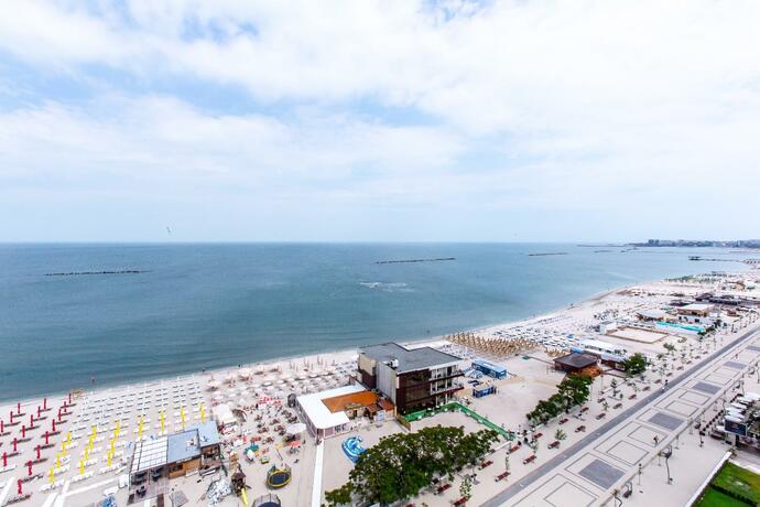 Imagen general del Hotel Riviera, MAMAIA. Foto 34