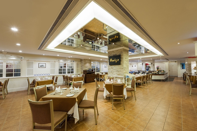 Imagen del bar/restaurante del Hotel Riviera Macau. Foto 3