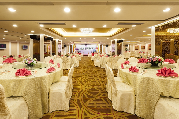 Imagen del bar/restaurante del Hotel Riviera Macau. Foto 4