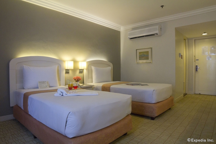 Imagen de la habitación del Hotel Riviera Mansion. Foto 3