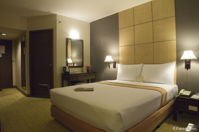 Imagen de la habitación del Hotel Riviera Mansion. Foto 6