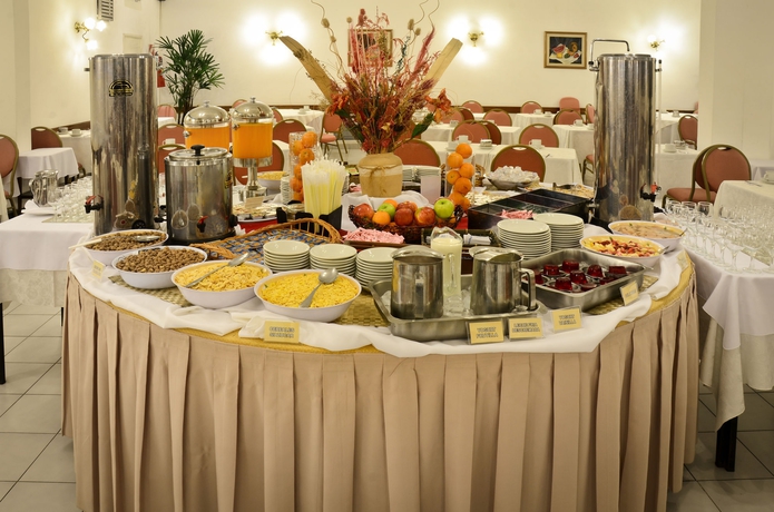 Imagen del bar/restaurante del Hotel Riviera, Mar del Plata. Foto 2