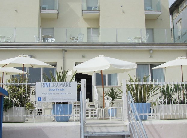 Imagen de los exteriores del Hotel Riviera Mare Beach Life. Foto 12