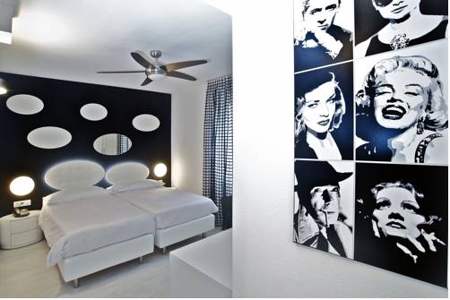 Imagen de la habitación del Hotel Riviera, Melide. Foto 5
