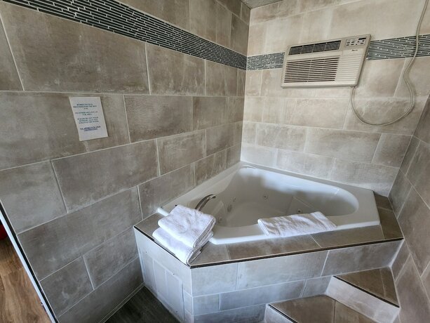 Imagen de la habitación del Hotel Riviera Motel Erie. Foto 17