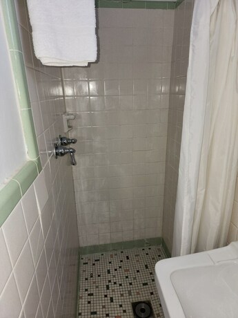 Imagen de la habitación del Hotel Riviera Motel Erie. Foto 20