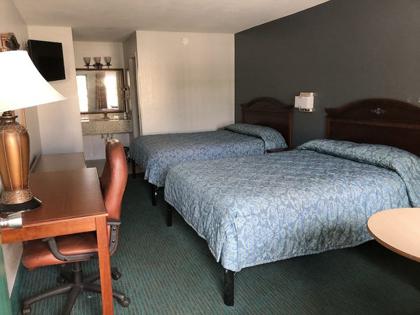 Imagen de la habitación del Hotel Riviera Motel. Foto 5