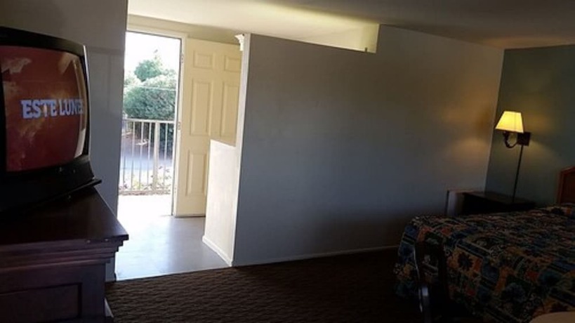 Imagen de la habitación del Hotel Riviera Motor Lodge. Foto 5