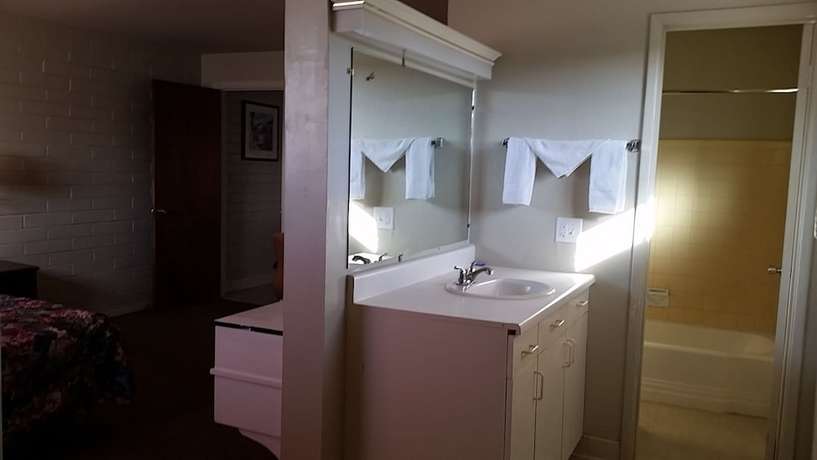 Imagen de la habitación del Hotel Riviera Motor Lodge. Foto 6