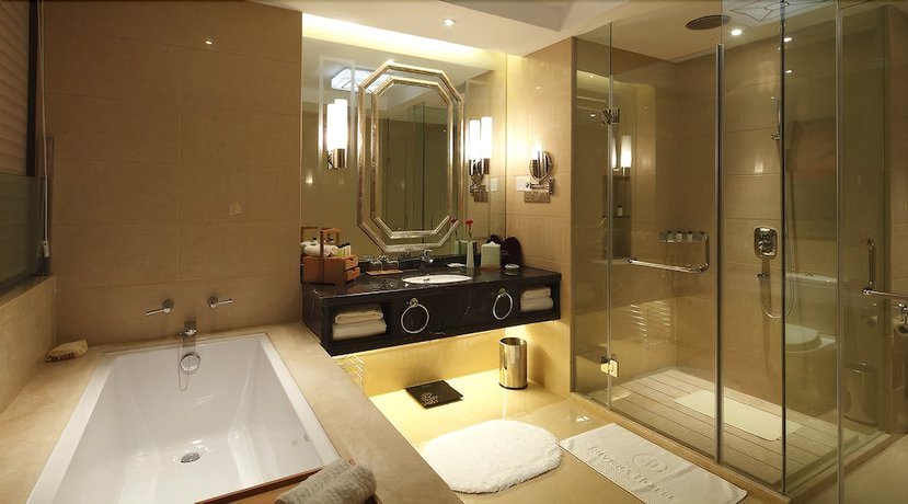 Imagen de la habitación del Hotel Riviera Ningbo. Foto 15