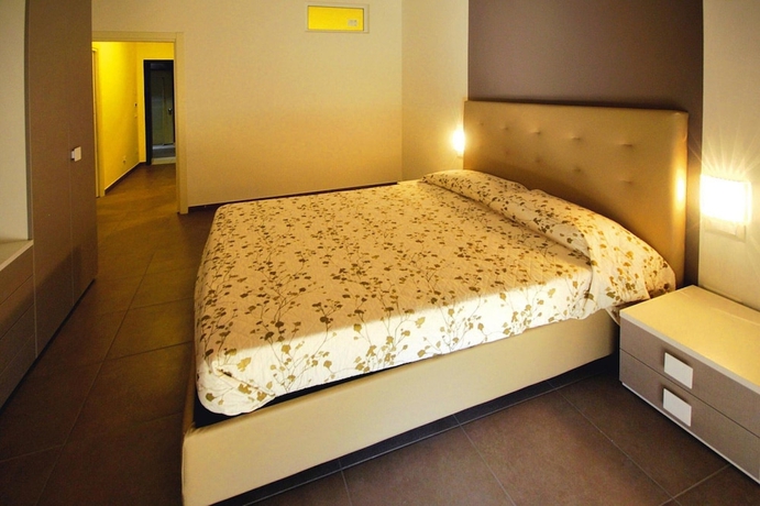 Imagen de la habitación del Hotel Riviera Palace Residence. Foto 3