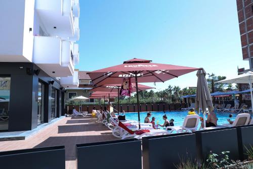 Imagen general del Hotel Riviera Palace, Skutaj (Shëngjin). Foto 10