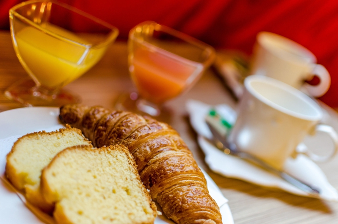 Imagen del bar/restaurante del Hotel Riviera, París. Foto 3