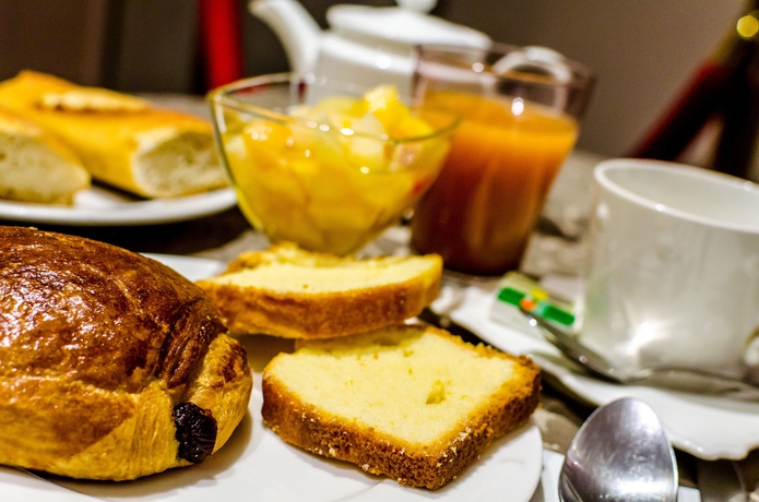 Imagen del bar/restaurante del Hotel Riviera, París. Foto 4