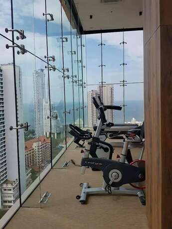Imagen general del Hotel Riviera Pattaya Beach. Foto 10