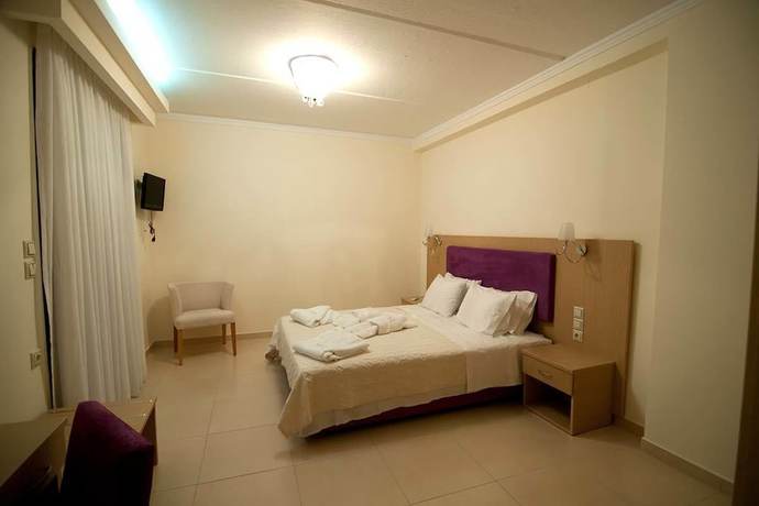 Imagen de la habitación del Hotel Riviera Perdika. Foto 16