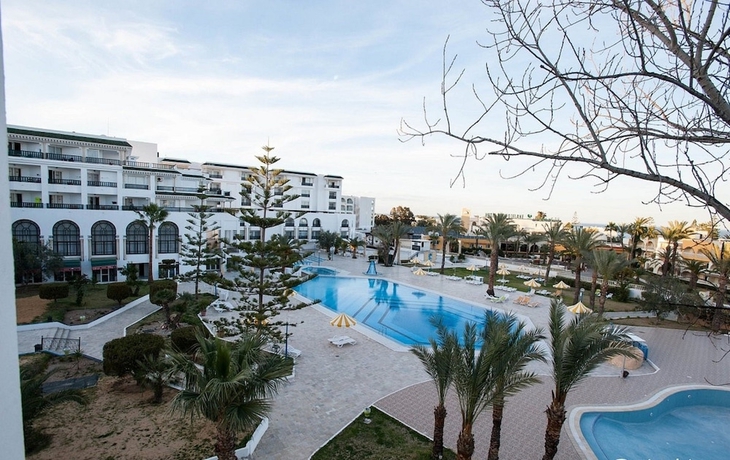 Imagen de la piscina del Hotel Riviera, Port El Kantaoui. Foto 18
