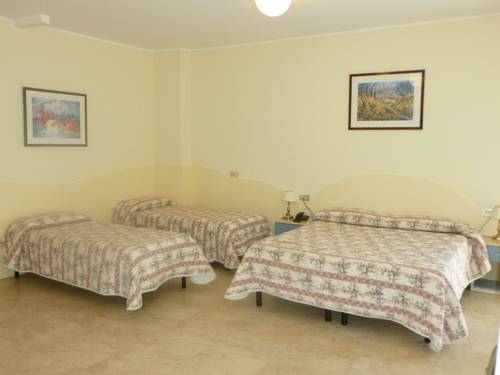 Imagen de la habitación del Hotel Riviera, Porto San Giorgio. Foto 15