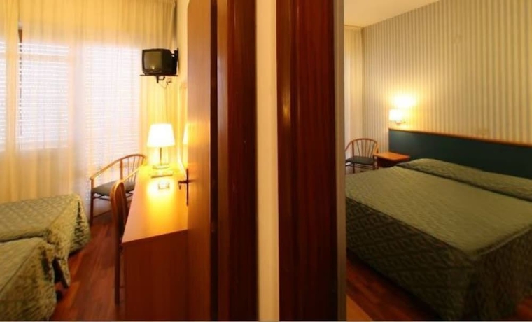 Imagen de la habitación del Hotel Riviera, Pozzuolo Alto. Foto 9