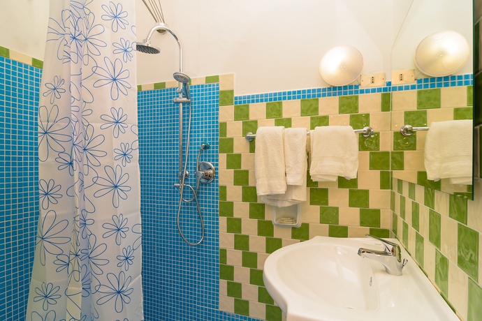 Imagen de la habitación del Hotel Riviera, Procida. Foto 7