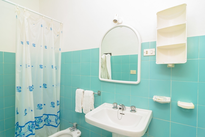 Imagen de la habitación del Hotel Riviera, Procida. Foto 8