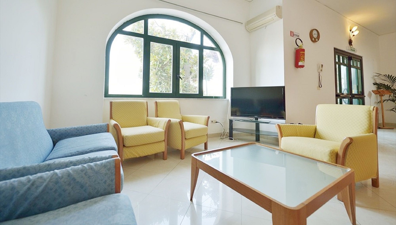 Imagen de los interiores del Hotel Riviera, Procida. Foto 15