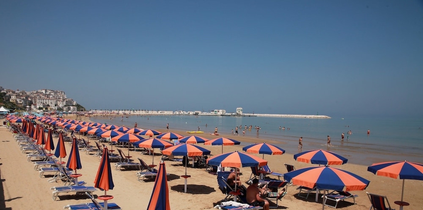 Imagen de los exteriores del Hotel Riviera Residence. Foto 15