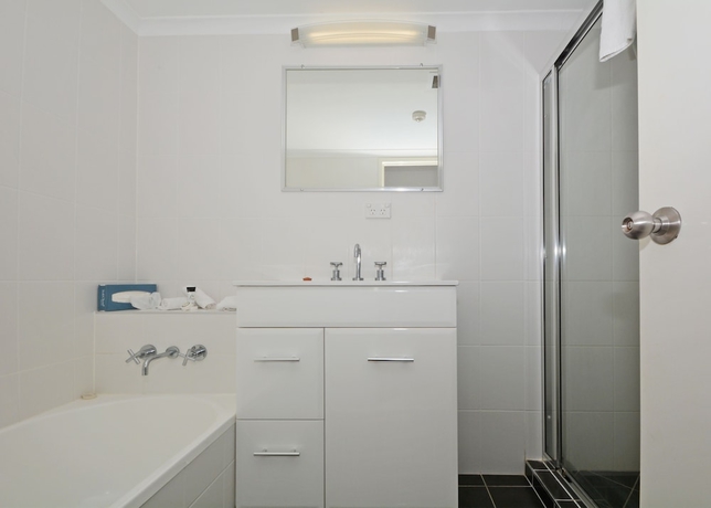 Imagen de la habitación del Hotel Riviera Resort. Foto 16