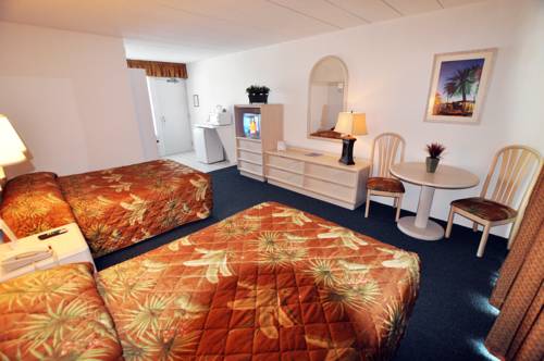 Imagen de la habitación del Hotel Riviera Resort & Suites. Foto 6