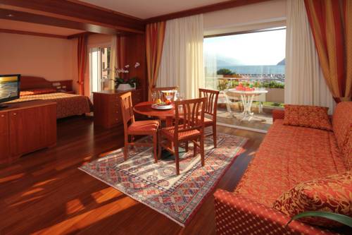 Imagen de la habitación del Hotel Riviera, Riva del Garda. Foto 14