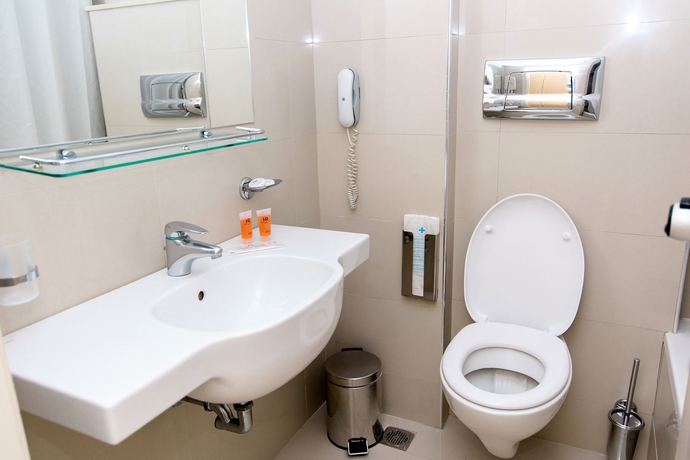 Imagen de la habitación del Hotel Riviera, Rodas Town. Foto 8