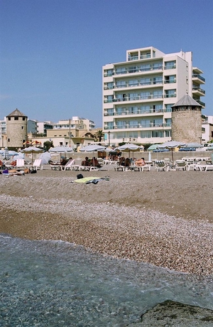 Imagen de los exteriores del Hotel Riviera, Rodas Town. Foto 14