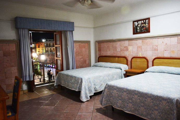 Imagen de la habitación del Hotel Riviera, San Juan de los Lagos. Foto 4