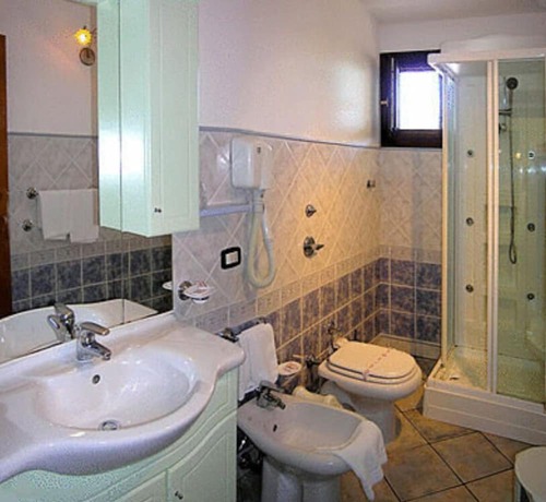 Imagen de la habitación del Hotel Riviera, San Vito Lo Capo. Foto 8