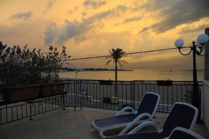Imagen de los exteriores del Hotel Riviera, San Vito Lo Capo. Foto 14