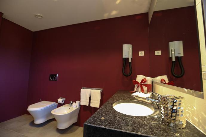 Imagen de la habitación del Hotel Riviera Setubal. Foto 6