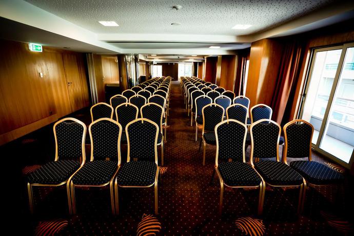 Imagen de los interiores del Hotel Riviera Setubal. Foto 15