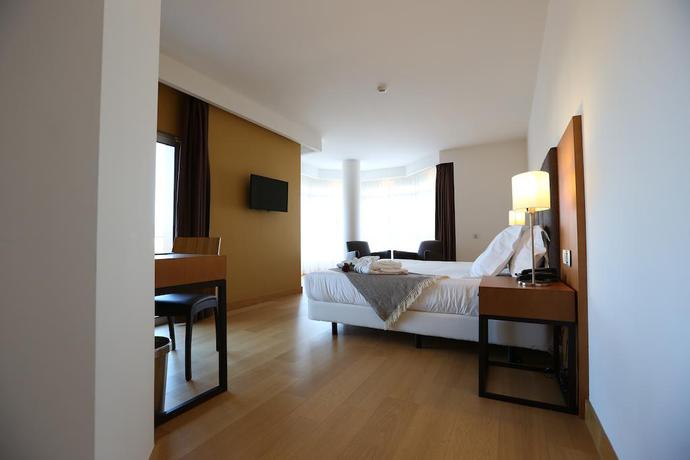 Imagen de la habitación del Hotel Riviera Setubal. Foto 9