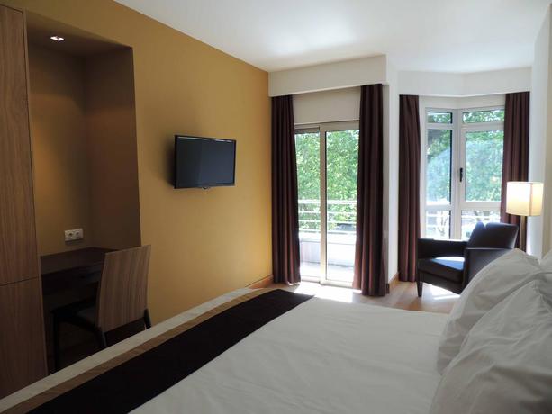 Imagen de la habitación del Hotel Riviera Setubal. Foto 13