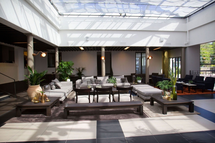 Imagen de los interiores del Hotel Riviera Strand. Foto 12