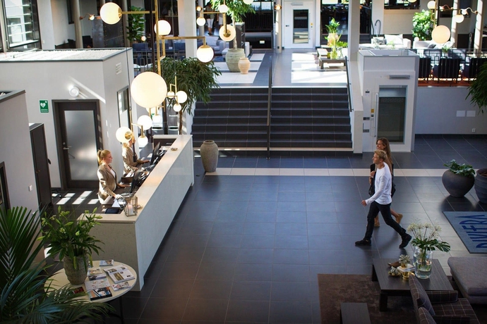 Imagen de los interiores del Hotel Riviera Strand. Foto 13