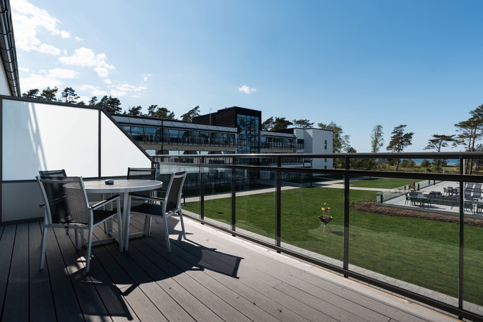 Imagen de los exteriores del Hotel Riviera Strand. Foto 11