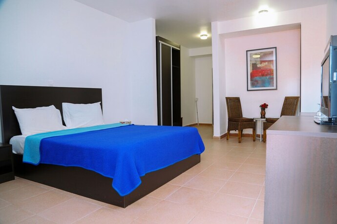 Imagen de la habitación del Hotel Riviera Taouyah. Foto 21