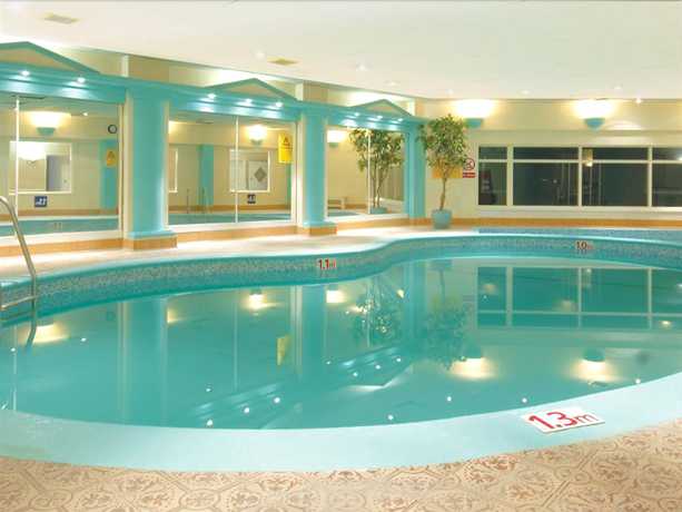 Imagen de la piscina del Hotel Riviera, Torquay. Foto 20