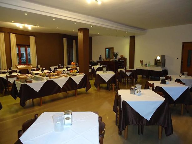 Imagen del bar/restaurante del Hotel Riviera, Trani. Foto 3