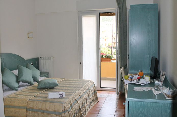 Imagen del bar/restaurante del Hotel Riviera Varazze. Foto 7