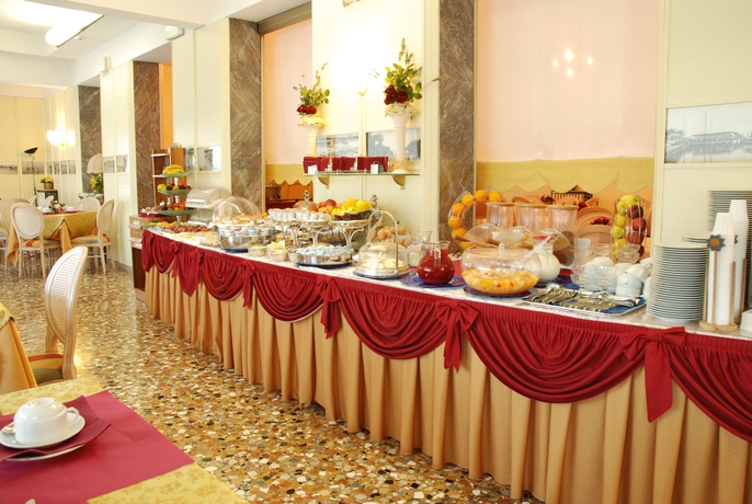 Imagen del bar/restaurante del Hotel Riviera, Venecia. Foto 3